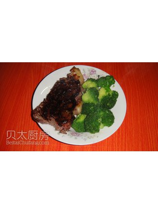 黑椒西冷牛排