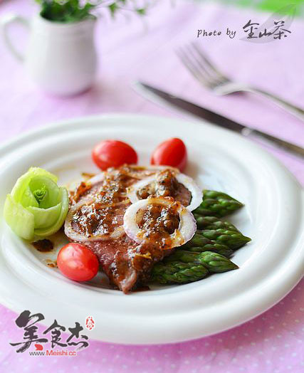 黑胡椒浇汁沙朗菲力牛排RH.jpg