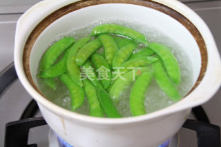 【嫩煎牛排佐杂蔬】：美味牛排的秘密的做法步骤：4