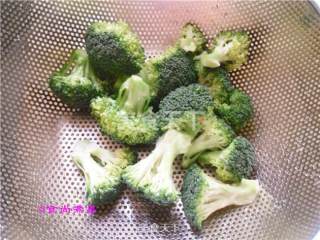 黑椒带骨牛排的做法步骤：4