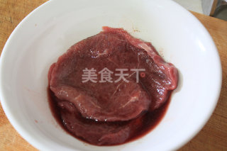 虫草花蚝油菲力牛排的做法步骤：3