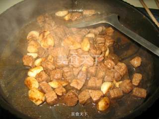 黑椒蒜子牛肉粒的做法步骤：14